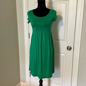 NWOT Chris & Carol Green Maternity Dress Short Sleeve Size Small